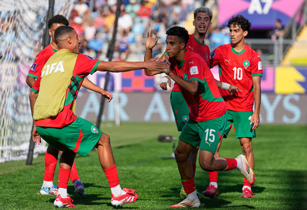 "حكم البطاقة الخضراء" يقود مباراة المغرب وفرنسا في نصف نهائي كأس العالم