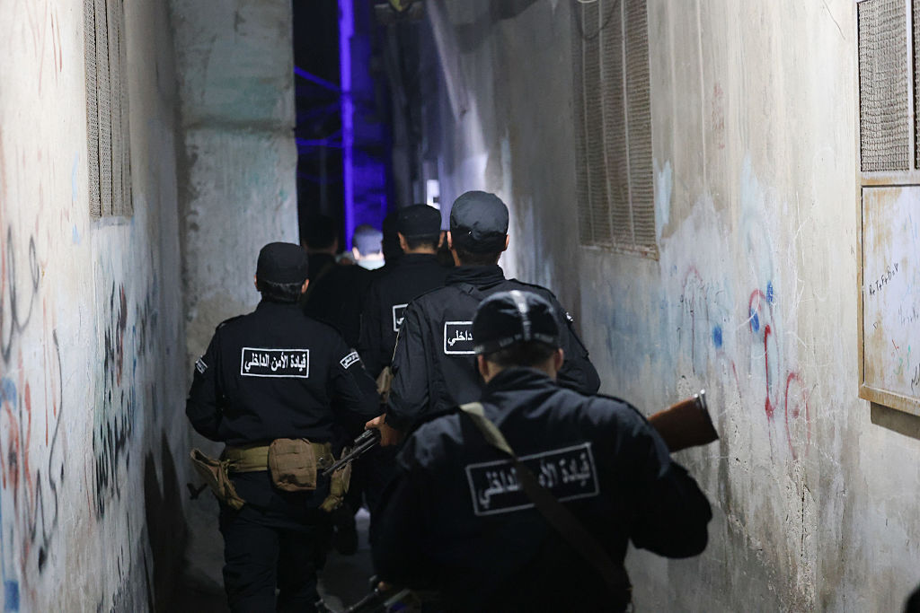 الأمن السوري يلقي القبض على ابن عم بشار الأسد