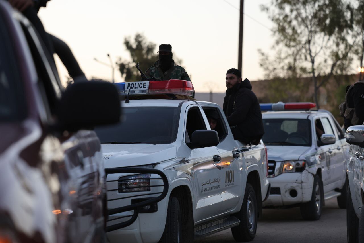 سوريا.. تفكيك خلية إرهابية تابعة لـ "داعش" وقتل اثنين من عناصرها بمحافظة ريف دمشق (صور)