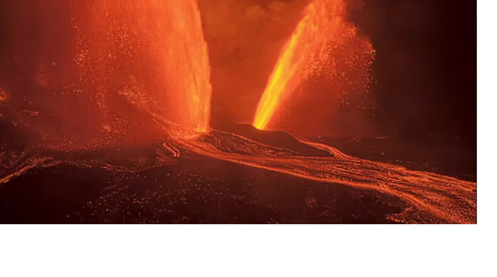 الولايات المتحدة.. بركان كيلاوا في هاواي يطلق حمما على ارتفاع 450 مترا (فيديوهات)