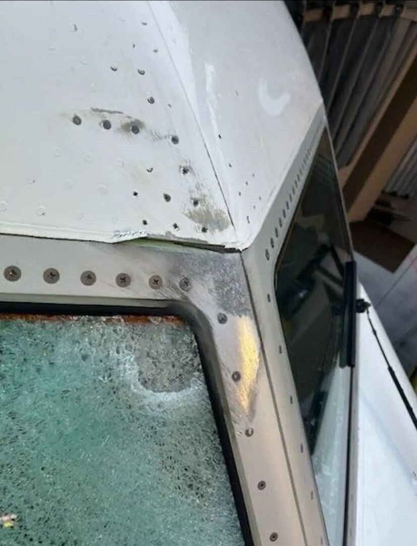 حادث طائرة وزير الحرب الأمريكي