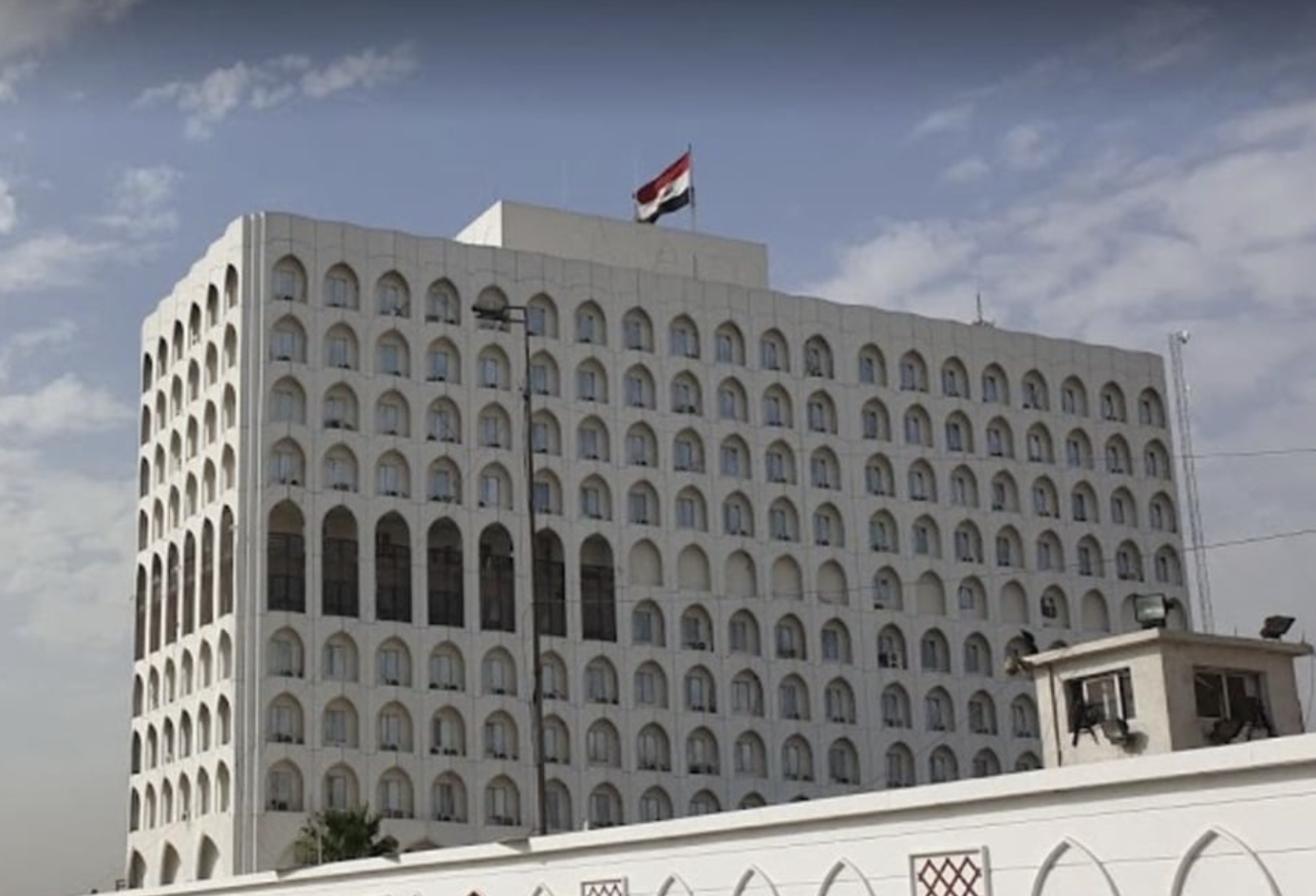 بيان رسمي من الخارجية العراقية حول اتهام مستشارة في الوزارة بالسرقة