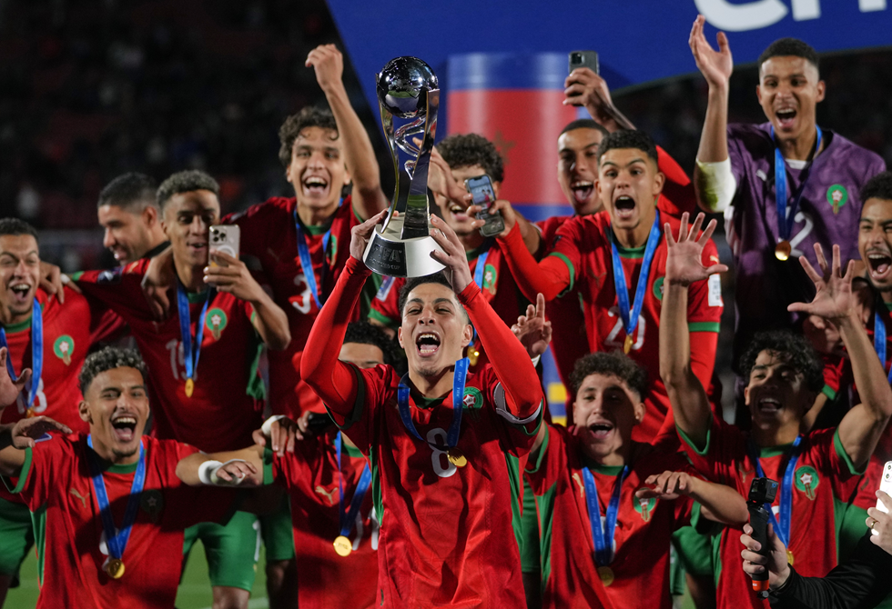 في إنجاز أسطوري.. المغرب يقهر الأرجنتين ويتوج بكأس العالم للشباب لأول مرة في تاريخه (فيديو)