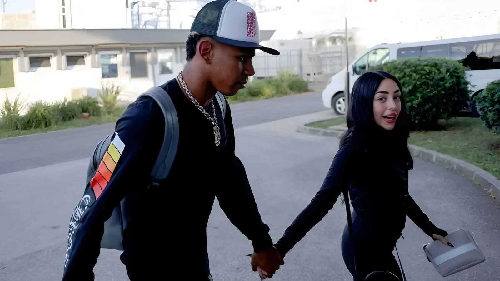 فيديو رقص لامين جمال ونيكي نيكول في غرفة نوم يثير الجدل