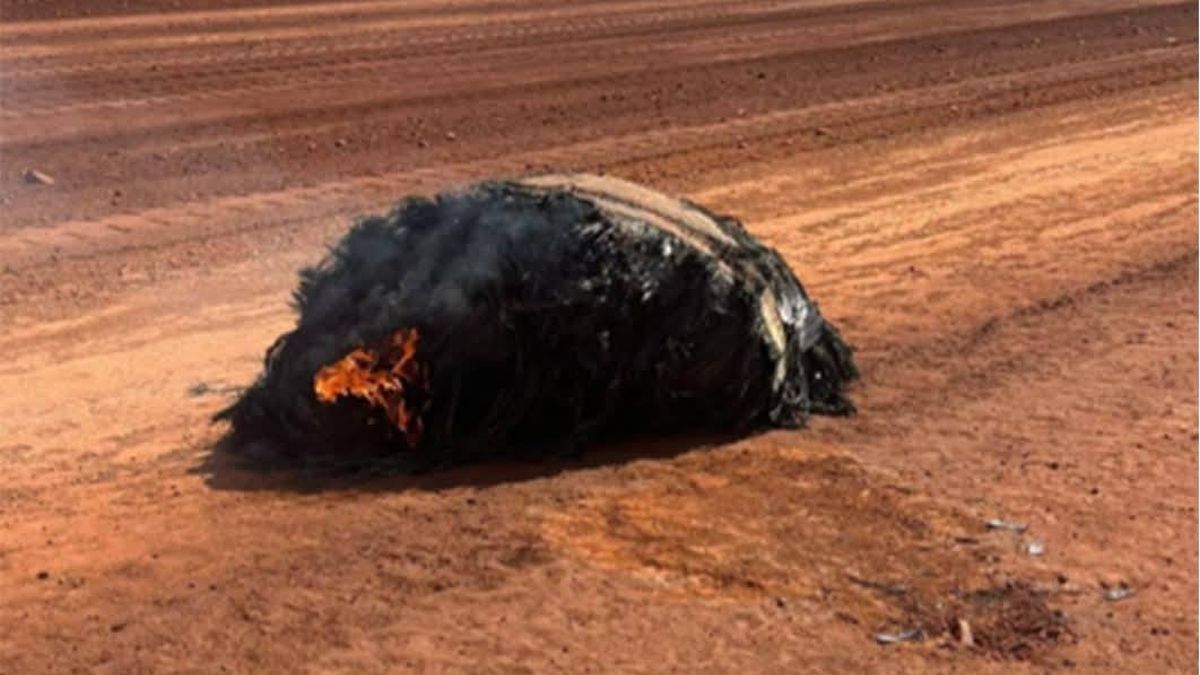عثر عليه في منطقة نائية بأستراليا.. هوية حطام غامض محترق تثير حيرة الخبراء