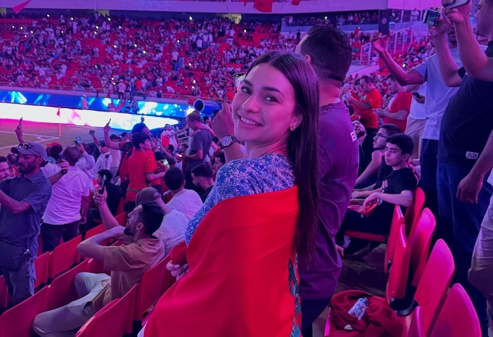 رد فعل زوجة ياسر الزابيري بعد قيادة المغرب للفوز بكأس العالم للشباب (فيديو)