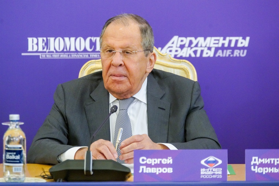 لافروف:  أكدت لروبيو أن روسيا لم تغير موقفها وتواصل المسار الذي تم التوصل إليه خلال قمة ألاسكا