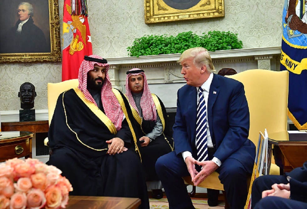 ولي عهد السعودية يزور البيت الأبيض الشهر المقبل لبحث اتفاقية دفاع مشترك مع الولايات المتحدة