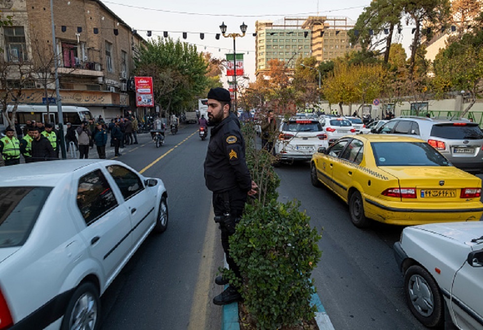 تفكيك عصابة كبيرة لتوزيع وبيع الأسلحة في العاصمة طهران