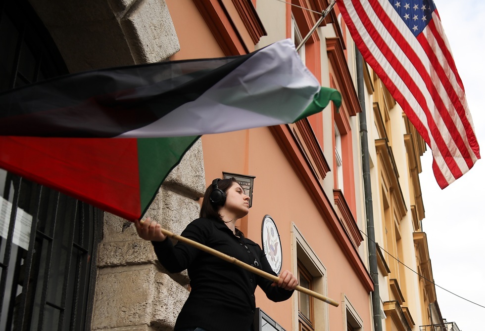 استطلاع: معظم الأمريكيين يؤيدون اعتراف الولايات المتحدة بدولة فلسطينية