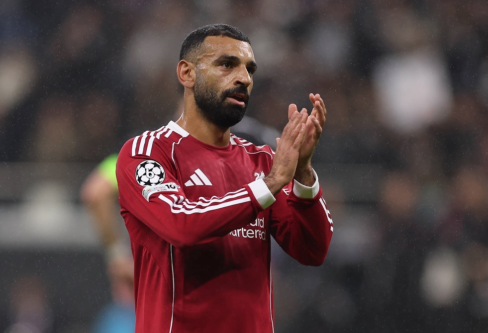 نفوس مريضة علاء مبارك يدافع عن محمد صلاح ويتحدث عن جلوسه على الدكة