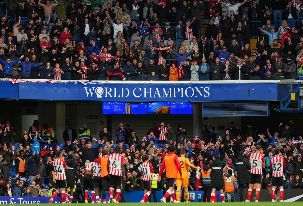 تشيلسي يسقط بهدف مغربي في الوقت القاتل