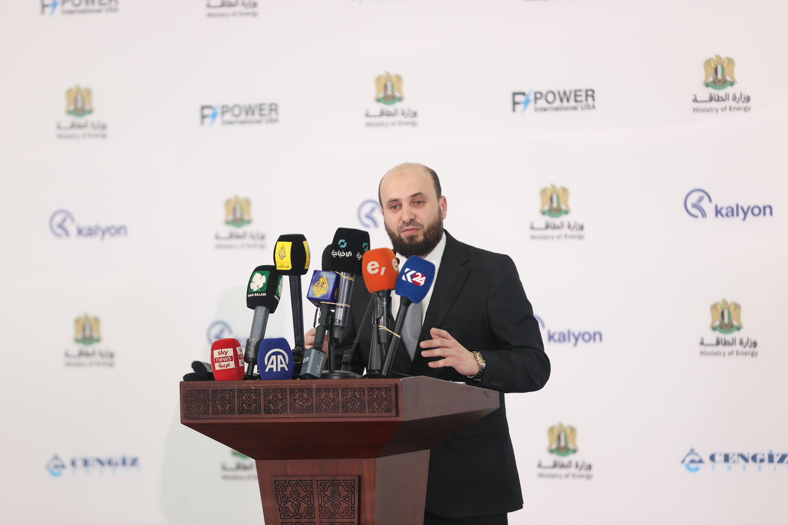 وزير الطاقة السوري يكشف عن تجاوزات هدر 12 مليار ليرة سورية في مركز ضخ للمياه