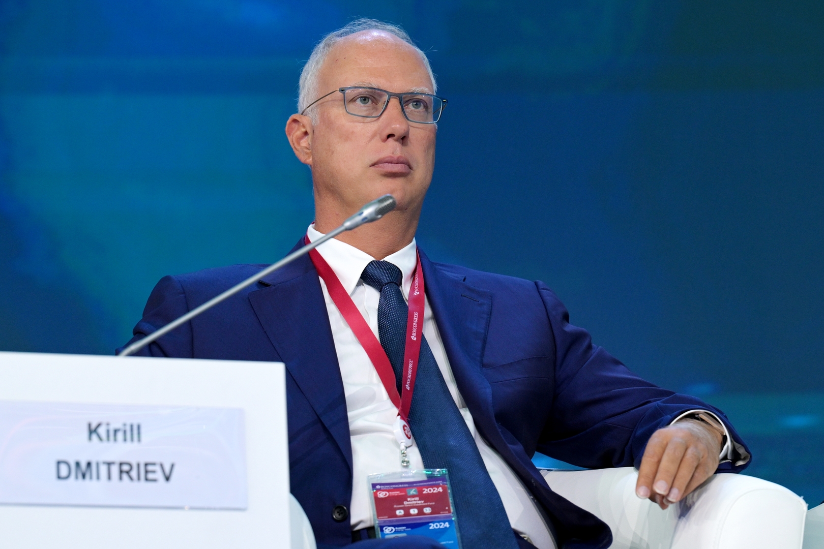 دميترييف: أطراف كثيرة تحاول عرقلة الحوار بين روسيا والولايات المتحدة