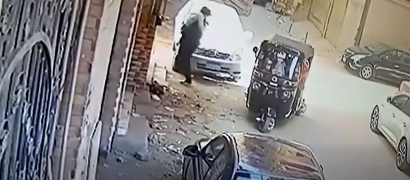 مصر.. فيديو مروع لجريمة قتل جماعي هزت البلاد