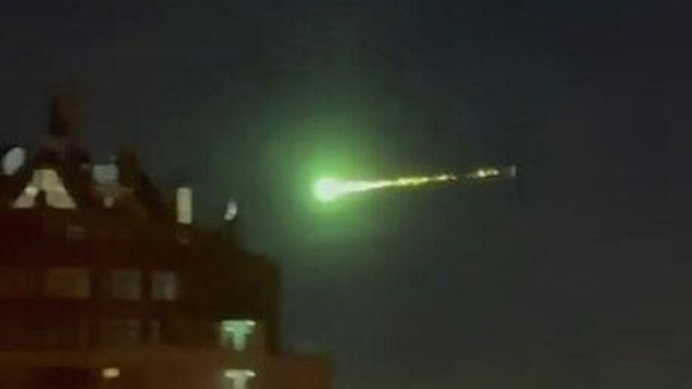 25 ثانية من الغموض".. تواصل الجدل حول جسم فضائي فوق موسكو