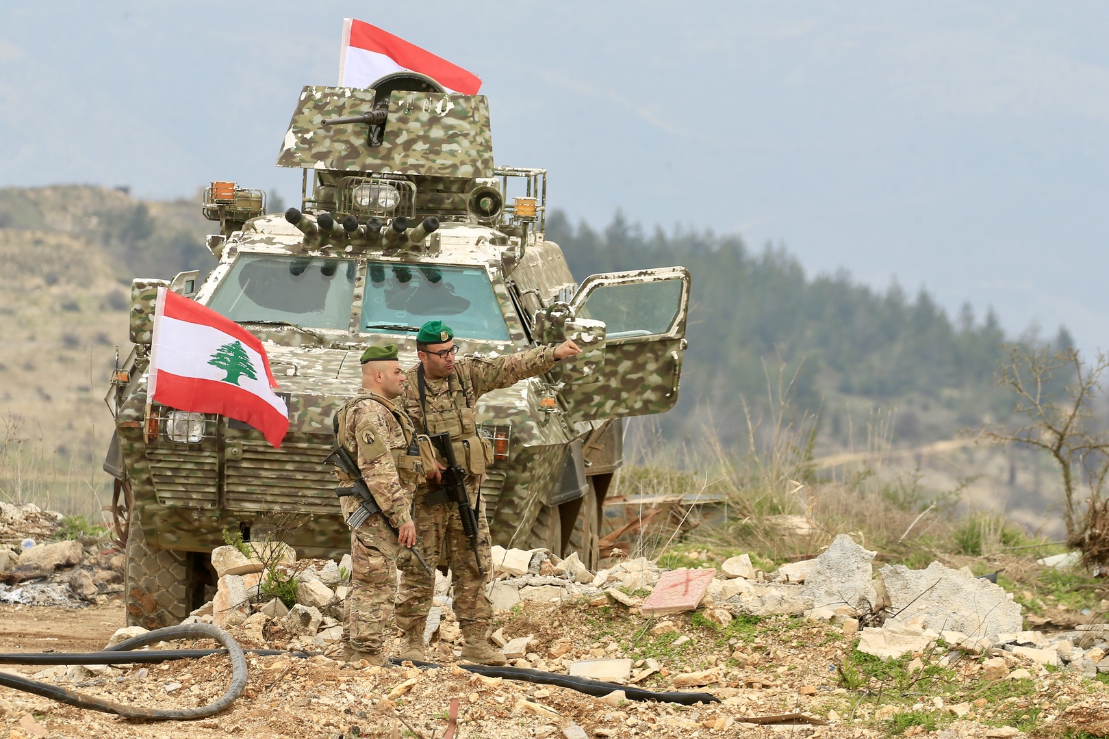 خيار المواجهة يلوح.. اللبنانيون خلف جيشهم ضد اعتداءات إسرائيل: مواجهة الكرامة أو الانسحاب