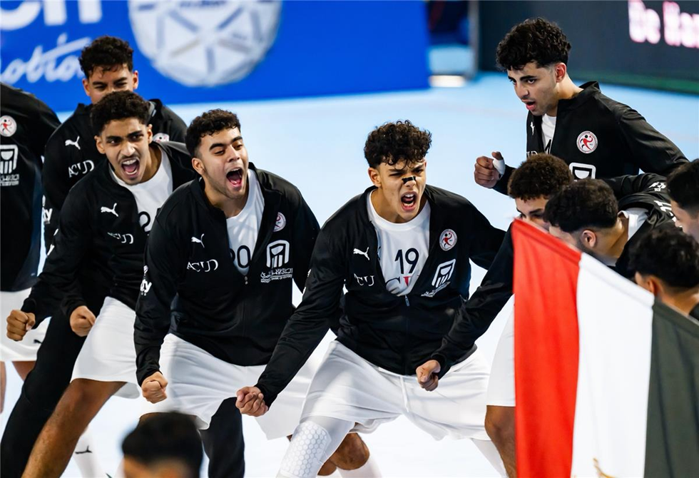 في إنجاز تاريخي منتخب مصر يطيح بإسبانيا ويتأهل إلى نهائي بطولة العالم لكرة اليد للناشئين
