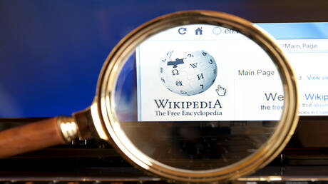 إيلون ماسك يطلق منافسًا جديدًا لموقع "ويكيبيديا" الإلكتروني