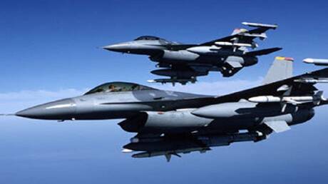 تصعيد عسكري.. فنزويلا تكشف اقتراب مقاتلات أمريكية من أجوائها