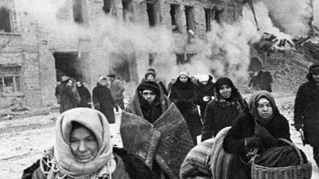  سياسي ألماني يعتذر باللغة الروسية عن حصار لينينغراد 