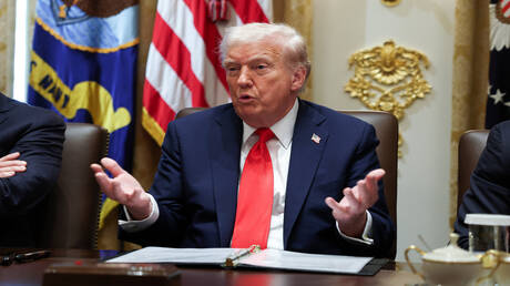  ترامب يعرب عن ثقته بأن بوتين سيوافق على تسوية الصراع الأوكراني 