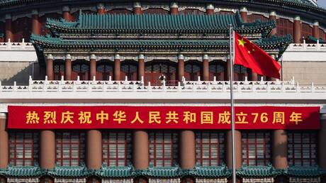 الخارجية الصينية: إجراءات تنظيم صادرات المعادن النادرة تقنية ولا علاقة لباكستان بها
