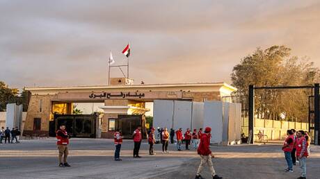 إسرائيل تعلن إغلاق معبر رفح ردا على التأخر في تسليم جثث الأسرى الإسرائيليين