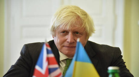 رئيس برلمان القرم يطالب باعتبار بوريس جونسون "مجرما دوليا"