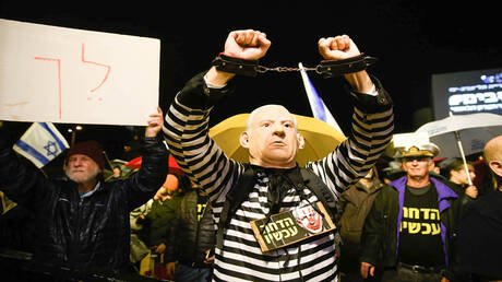 المحكمة الإسرائيلية تتحدى طلبات طرامب العفو.. ومحاكمة نتنياهو تتسارع