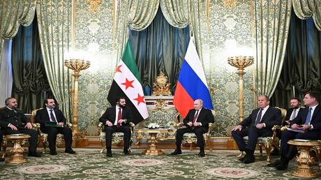 لافروف: روسيا "بذلت جهوداً مكثفة" لتعزيز التعاون مع الحكومة السورية الجديدة