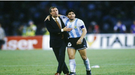 نبوءة صادمة لأسطورة الأرجنتين تطفو قبل نهائي مونديال الشباب