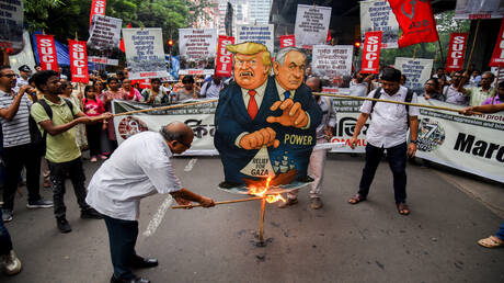 ترامب يحذر نتنياهو: العالم بأسره يقف في مواجهتك وحدك