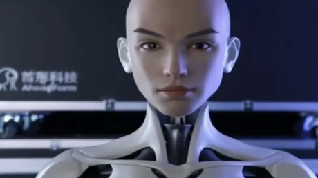 قفزة تكنولوجية: روبوت صيني يحاكي الملامح البشرية بدقة عالية