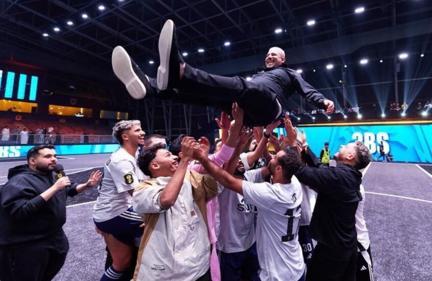 نجوم المحتوى العربي يشعلون Kings League MENA بالرياض