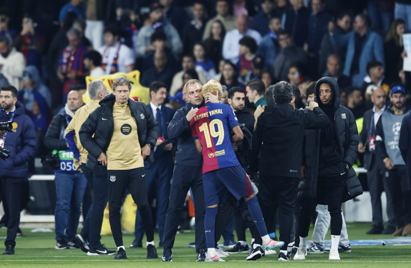 فليك يزف خبرا سارا لجماهير برشلونة بشأن إصابة لامين جمال