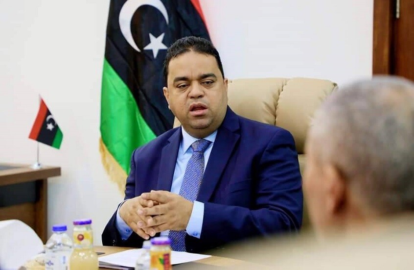 حرمان مليوني طالب من الكتب المدرسية يطيح بوزير التعليم ومدير المناهج في ليبيا