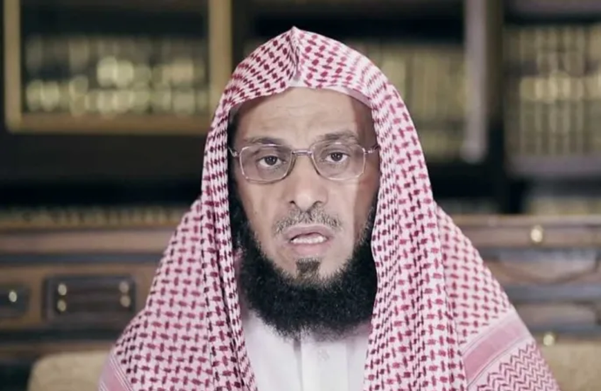 السعودية.. الداعية عائض القرني يرد بعد ضجة أثارها بتصريحه عن الموت وما يحدث بالعزاء أحيانا (فيديو)