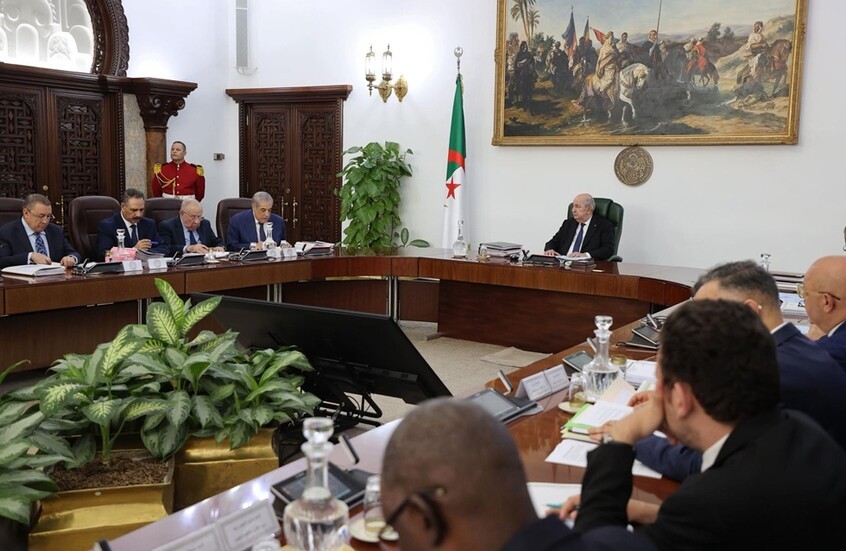 الجزائر.. تعليمات رئاسية بخصوص قانون المرور الجديد