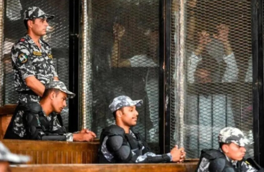 مصر.. القبض على 4 مسؤولين