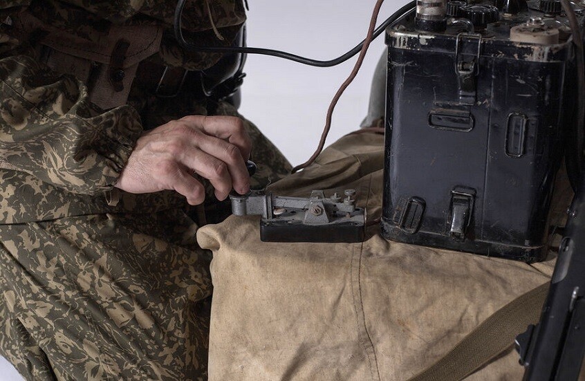 إذاعة "يوم القيامة" تبث رسالة جديدة غامضة