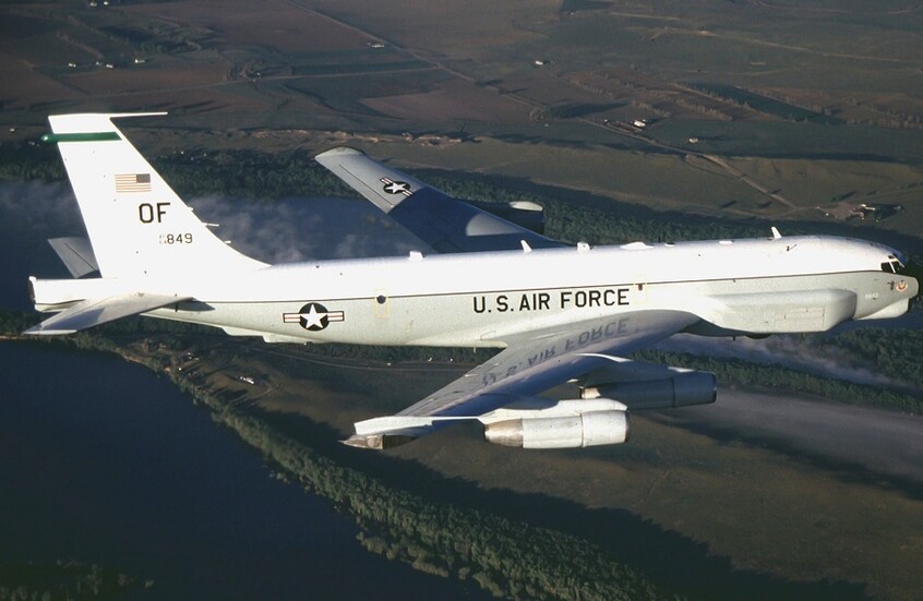 طائرة استطلاع أمريكية تحلق فوق البحر الأسود ثم تستدير للعودة مقابل سوتشي