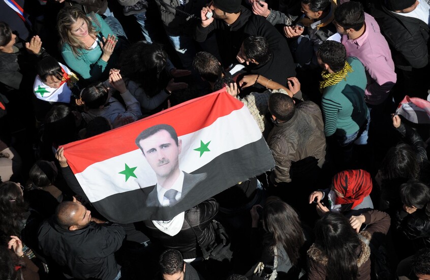 إعلام: فرنسا تطلب من لبنان توقيف 3 جنرالات من نظام الأسد