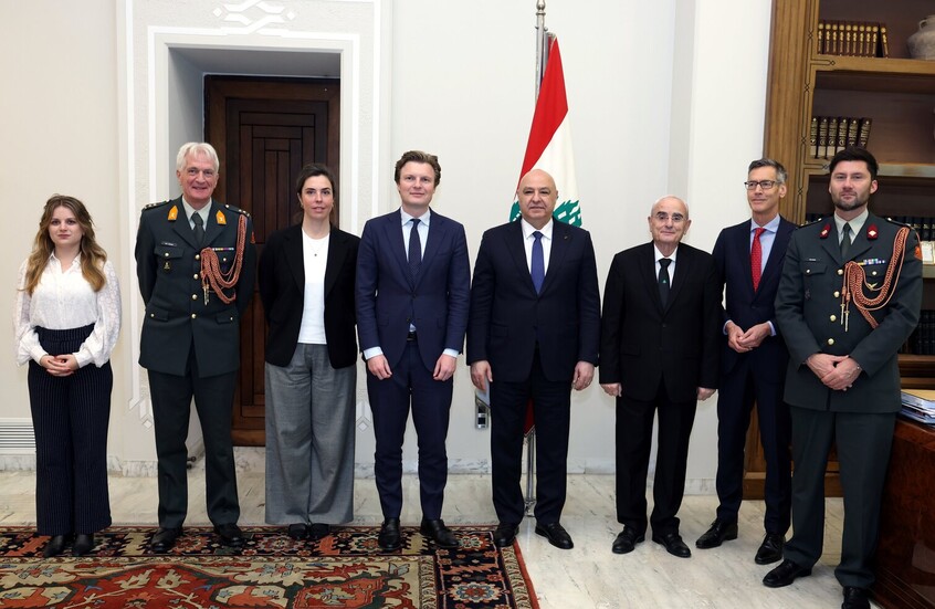 الرئيس اللبناني يدعو المجتمع الدولي للضغط على إسرائيل للانسحاب من أراض احتلتها