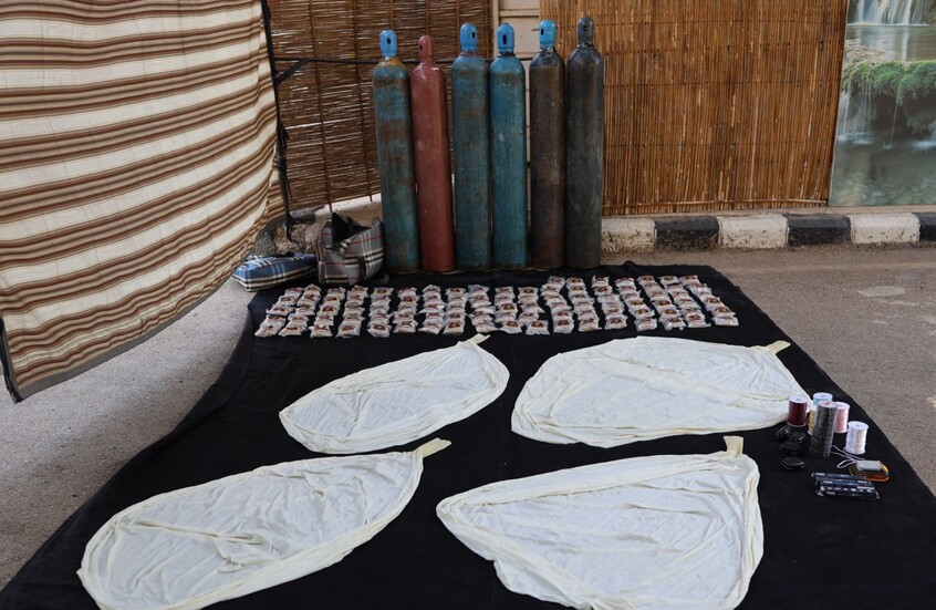 سوريا.. إحباط محاولة تهريب كمية كبتاغون عبر الحدود باستخدام مناطيد جوية (صور)