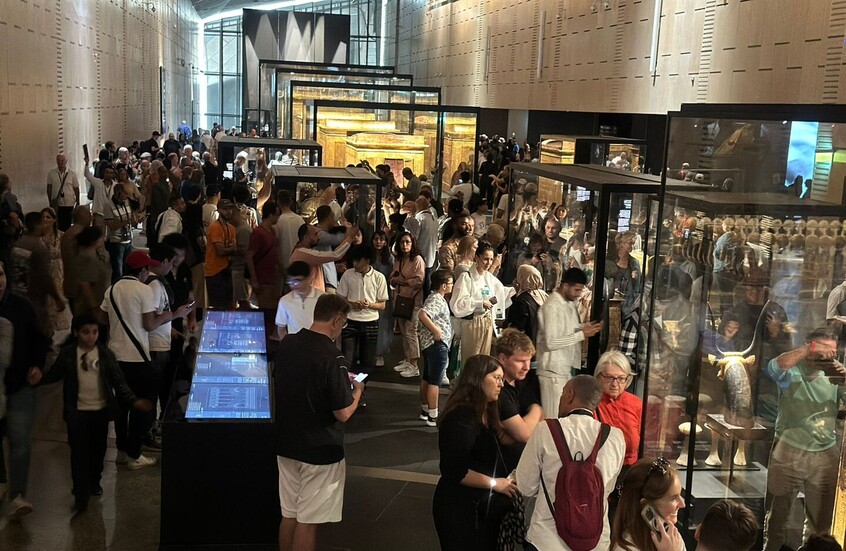 مصر تعلن عن إقبال فاق التوقعات على المتحف الكبيرفي أول أيام استقباله للجمهور