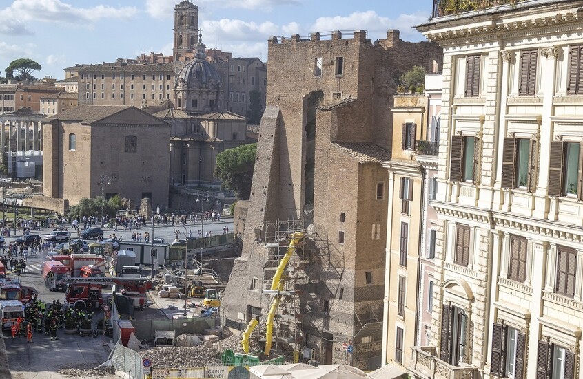 سياسي إيطالي ينتقد حكومة بلاده بعد تصريحات زاخاروفا