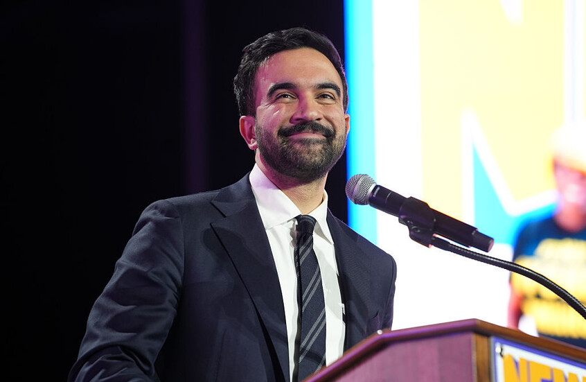 زهران ممداني يهاجم ترامب في أول تصريح بعد فوزه برئاسة بلدية نيويورك (فيديو)