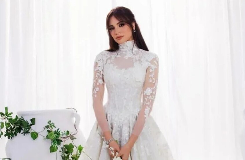 الصورة الأولى للعروسين.. ربيع هنيدي يفجر مفاجأة زواج آمال ماهر