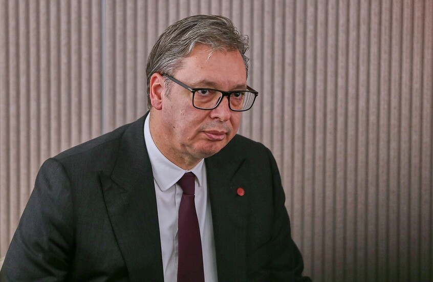 مكتب المدعي العام الصربي يتهم فوتشيتش بإساءة استخدام السلطة